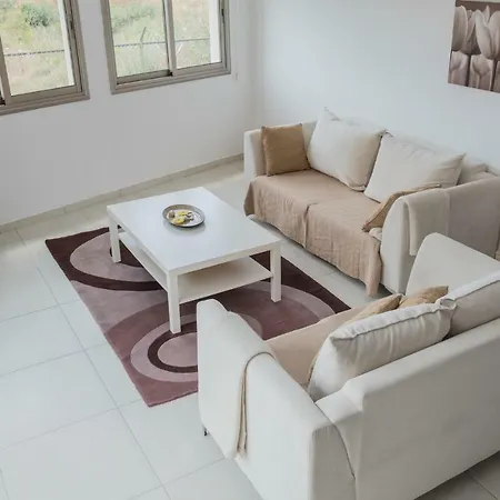 Lighthouse Luxury Townhouse 3 Apartment Paphos