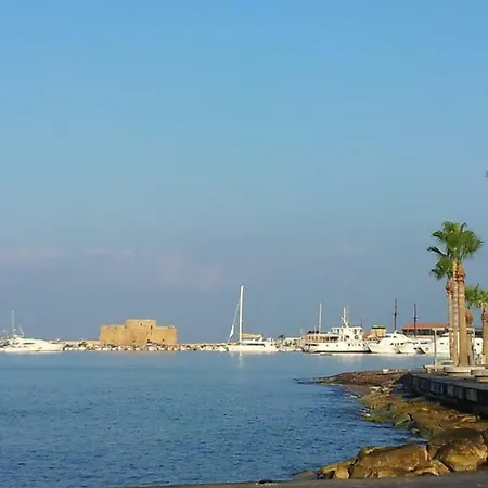 Lighthouse Luxury Townhouse 3 Apartment Paphos